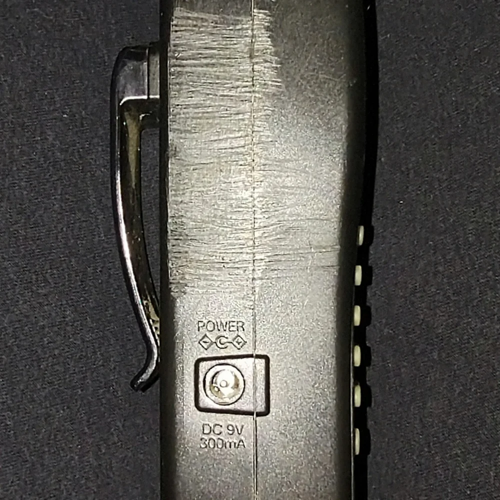 Radio Shack Scanner - Picture 7 of 7